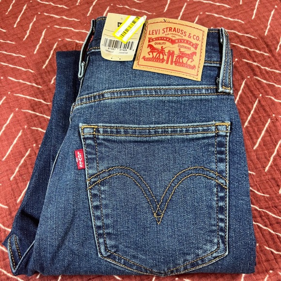 NEW Levi's Women's Wedgie Straight Jeans Dark Wash Size 24 - Picture 10 of 12